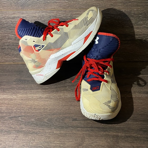 curry 2.5 red white and blue